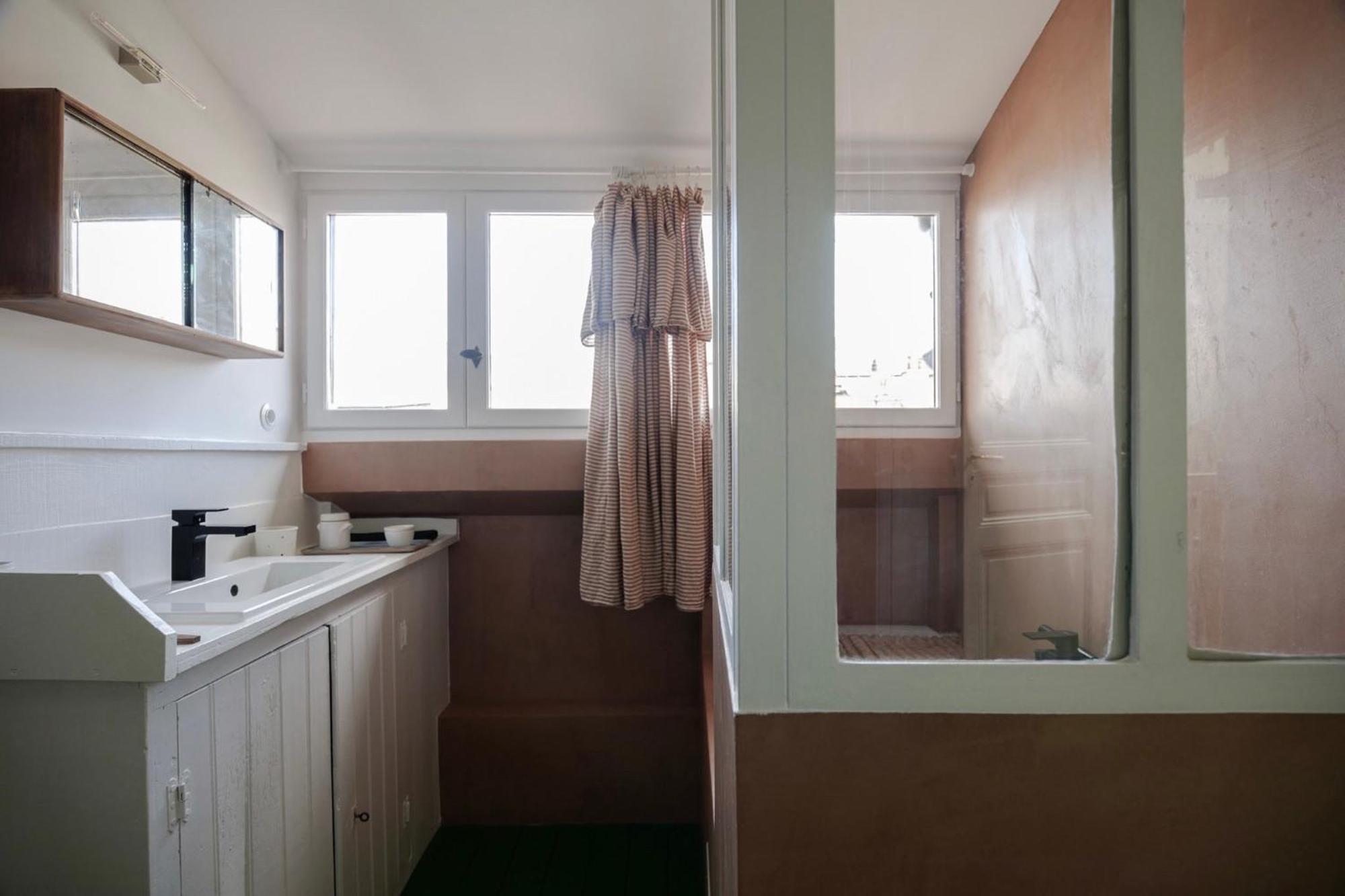 Maison Mouz Bed & Breakfast ปารีส ภายนอก รูปภาพ